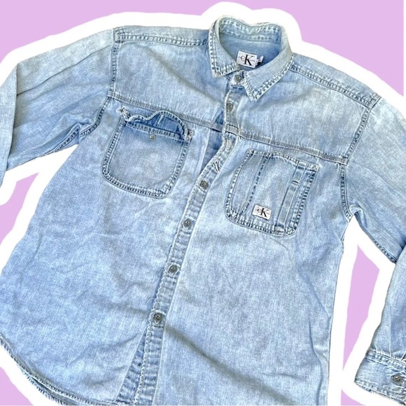 Vintage Medium Calvin Klein Light Wash Distressed Denim Long Sleeved Button Down - Picture 10 of 10